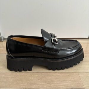 GUCCI Women's Loafer with Horsebit, black